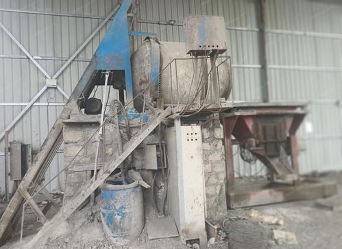 西藏拉薩回家養(yǎng)蛙,低價處理電桿廠設(shè)備,包括行車 焊機 攪拌站 空壓機 鋼模等